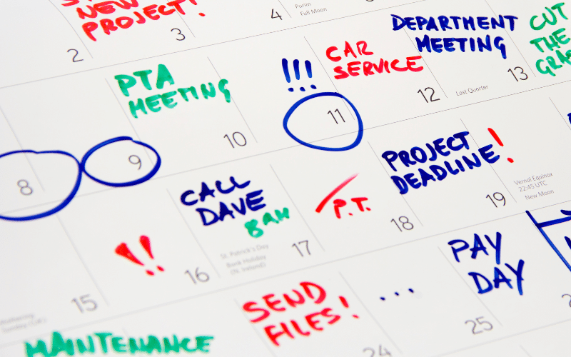 Calendar of a busy small business owner who doesn't know when to switch payroll providers