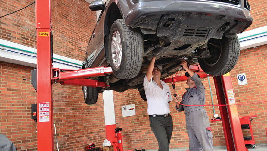 auto-repair-lift.jpg